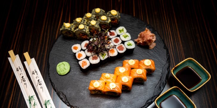 Zimný 34ks sushi set pre 2 osoby v reštaurácii SUSHIHANIL