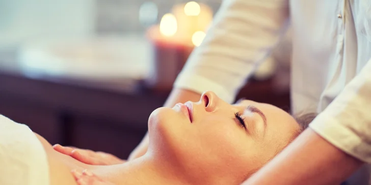 Uvoľňujúci ayurvédsky masážny balíček pre zdravie a relax + darček