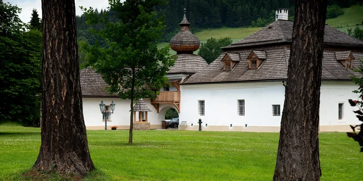 Rozprávkový pobyt v luxusnom, novozrekonštruovanom barokovom kaštieli s top gastronómiou, dokonalým neobmedzeným wellness v obklopení anglického parku