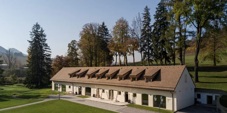 Rozprávkový pobyt v luxusnom, novozrekonštruovanom barokovom kaštieli s top gastronómiou, dokonalým neobmedzeným wellness v obklopení anglického parku