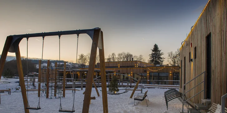 Luxusná dovolenkav novom apartmánovom rezorte nabitom atrakciami: Vlastné SKI centrum, wellness, KIDS zóna a unikátne 3D bludisko