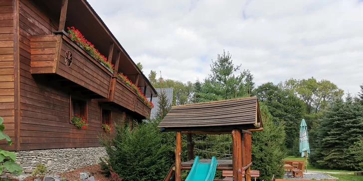 Objavte krásy Beskýd: pobyt s polpenziou a privátnym wellness či pivným kúpeľom