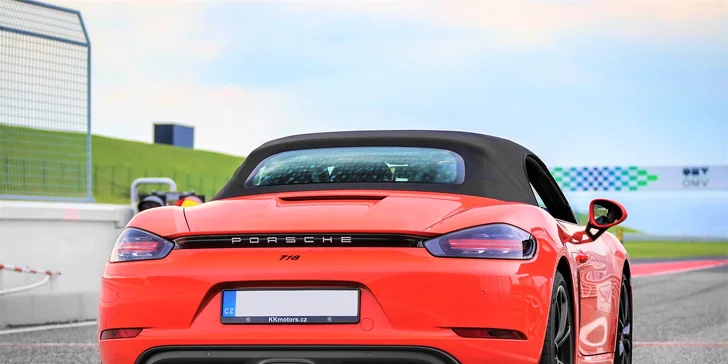 LAMBORGHINI, PORSCHE alebo FORD MUSTANG na veľkom pretekárskom okruhu v Brne alebo Moste: 1 až 5 kôl ako vodič či spolujazdec