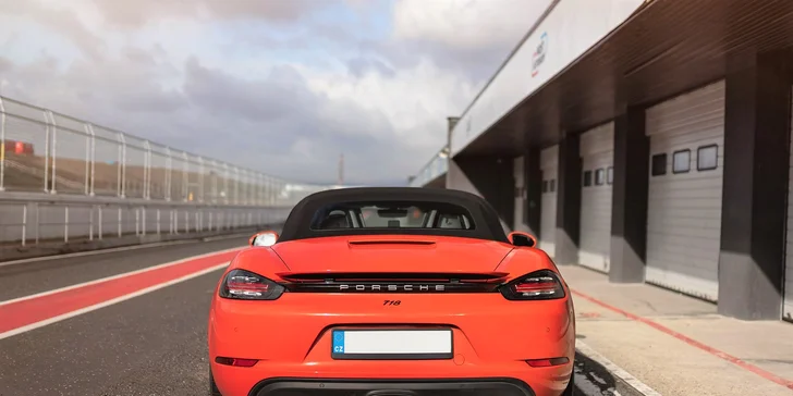 LAMBORGHINI, PORSCHE alebo FORD MUSTANG na veľkom pretekárskom okruhu v Brne alebo Moste: 1 až 5 kôl ako vodič či spolujazdec