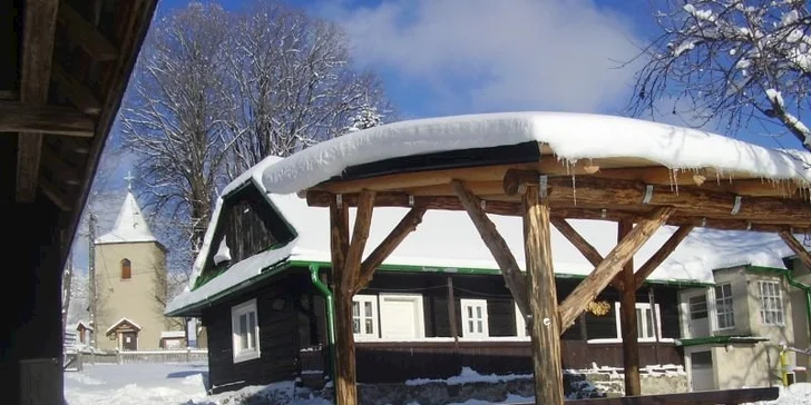 Rozprávkový oddych v štýlovo zariadenej chate pre rodinu alebo celú partiu