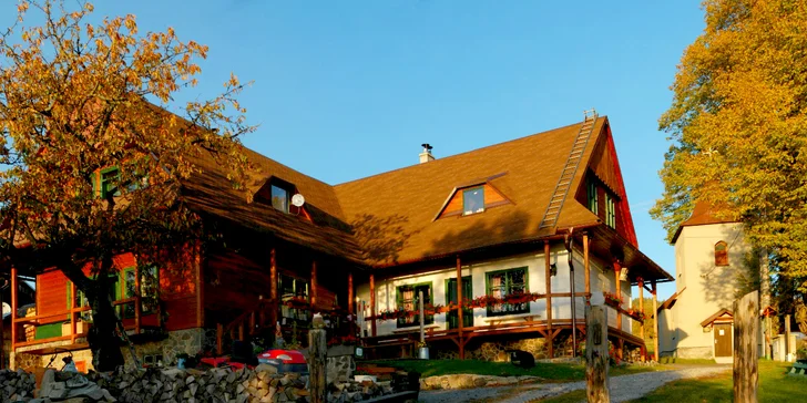 Rozprávkový oddych v štýlovo zariadenej chate pre rodinu alebo celú partiu