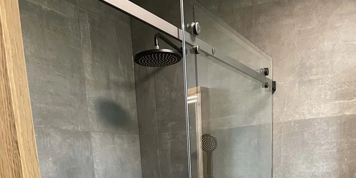 Brána Moravského krasu: luxusné kruhové vily s vírivkou a záhradným grilom