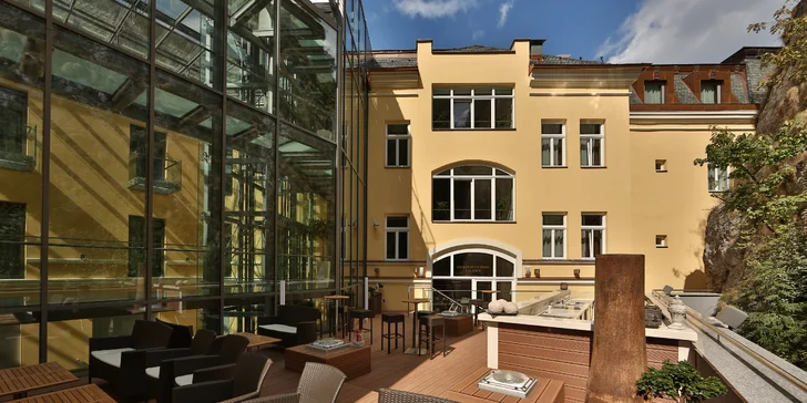 Prvotriedny wellness pobyt s raňajkami v Hoteli Elizabeth**** priamo pod Trenčianskym hradom