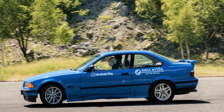 Zažite adrenalínovú LEKCIU DRIFTU s Lady Hoonigan na vozidle podľa vlastného výberu