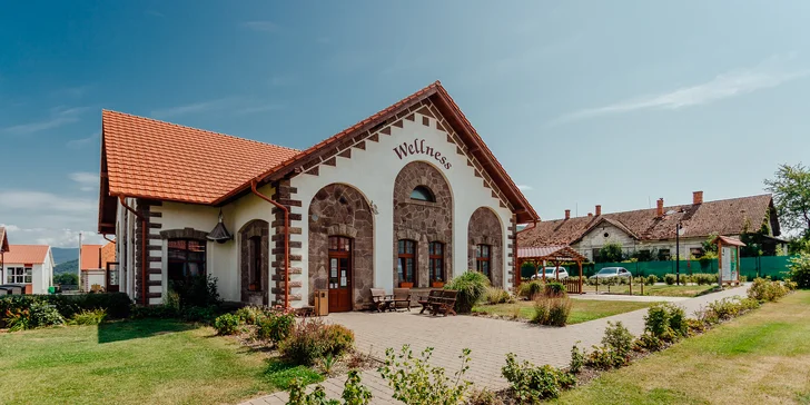 Pobyt s každodenným špičkovým wellness svetom v krásnom areáli Masarykov dvor*** s možnosťami jazdy na koni a unikátnymi výletmi v Podpoľaní