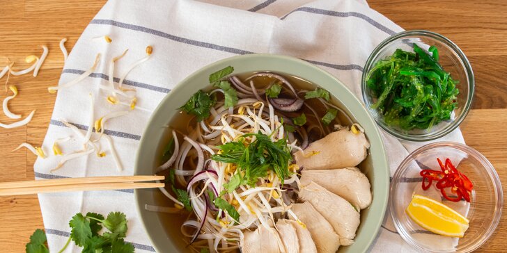 Ochutnajte špeciality vietnamskej kuchyne: rezance BUM BO NAM BO, vývar PHO či šalát Wakame
