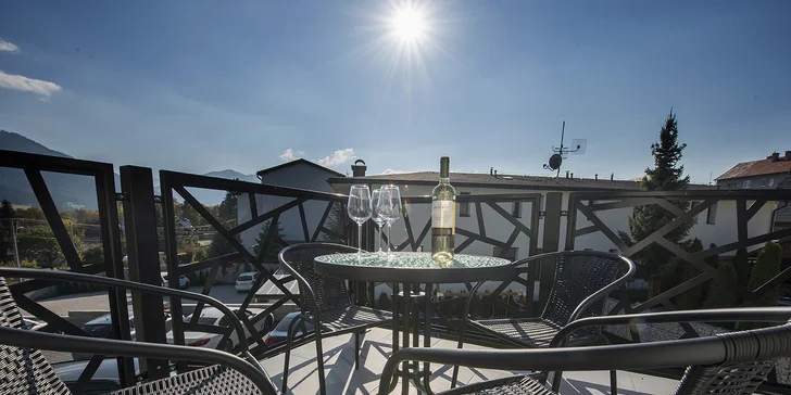 Luxusná Villa Bellevue s privátnym wellness v tichej časti Demänovskej doliny s výhľadom na Tatry