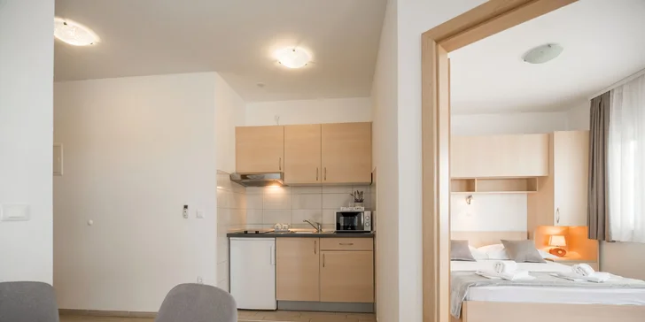 Dovolenka v Chorvátsku: Apartmány s terasou v centre Makarskej, 5 minút od pláže