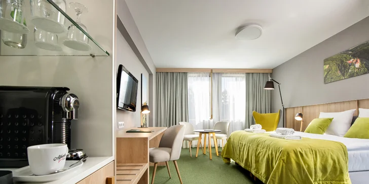 4* pobyt len 20 minút od centra Krakova so stravou, wellness, športovými ihriskami a veľkým parkom