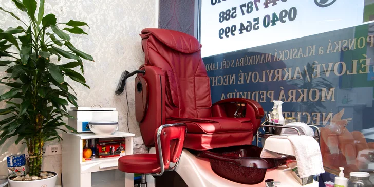 Manikúra, pedikúra s možnosťou gél laku či s masážou alebo gélové/akrylové nechty