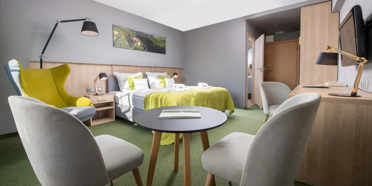 4* pobyt len 20 minút od centra Krakova so stravou, wellness, športovými ihriskami a veľkým parkom