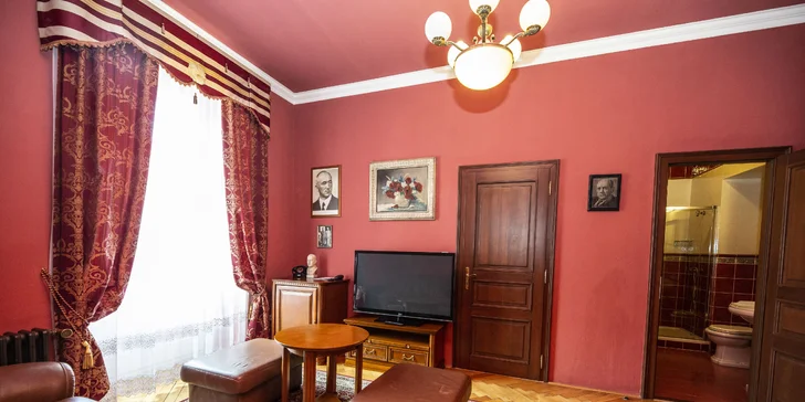 Prvorepublikový 4* hotel v Jičíne: raňajky alebo polpenzia, wellness aj masáž