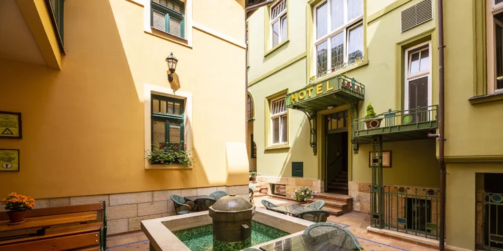 Prvorepublikový 4* hotel v Jičíne: raňajky alebo polpenzia, wellness aj masáž