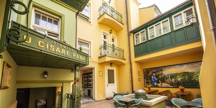 Prvorepublikový 4* hotel v Jičíne: raňajky alebo polpenzia, wellness aj masáž