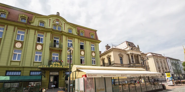 Prvorepublikový 4* hotel v Jičíne: raňajky alebo polpenzia, wellness aj masáž