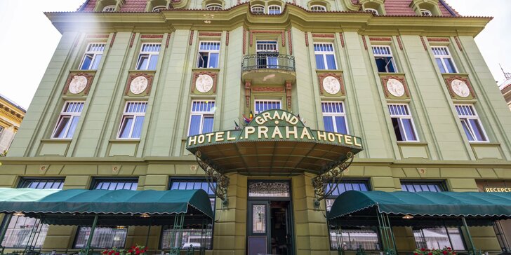 Prvorepublikový 4* hotel v Jičíne: raňajky alebo polpenzia, wellness aj masáž