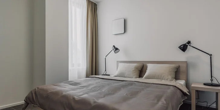 Luxusný rezort v centre Ledníc s výhľadom na zámok, raňajkami aj kúpeľmi