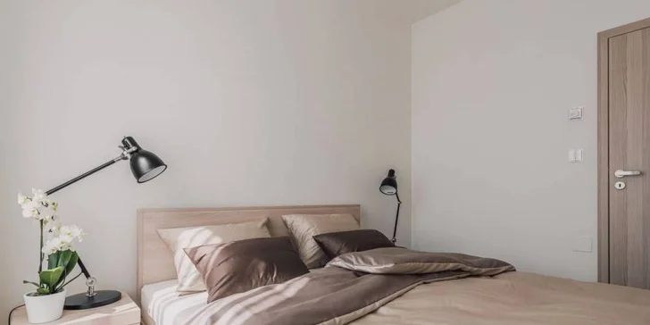 Luxusný rezort v centre Ledníc s výhľadom na zámok, raňajkami aj kúpeľmi