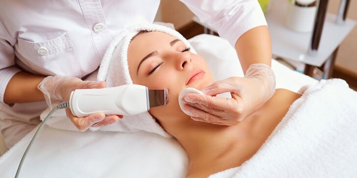 Kozmetické ošetrenia ultrazvukom: hydratačné, liftingové aj s masážou tváre