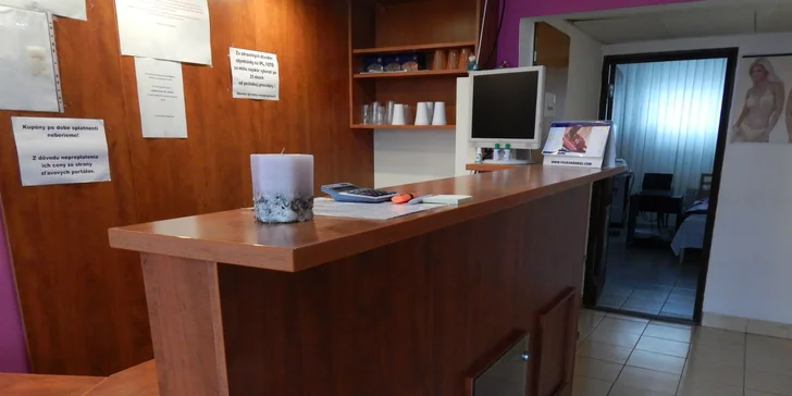 30 alebo 50-minútová permanentka do vertikálneho solária Luxura