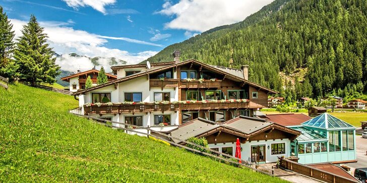 Relax v Tirolsku_ hotel kúsok od ľadovca Hintertux, raňajky či polpenzia a wellness