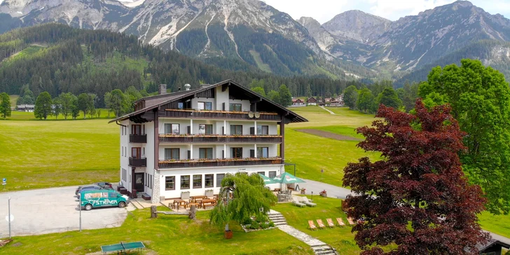 Pobyt v rakúskych Alpách: raňajky alebo polpenzia, sauny a turistická karta