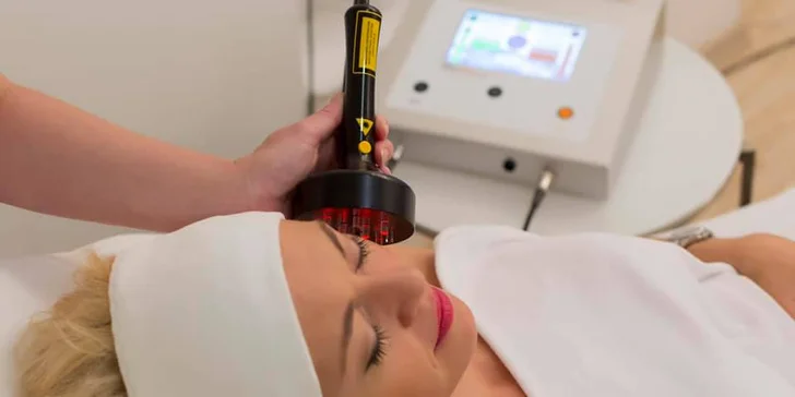 Okamžitý 3D lifting tváre Meso-i-laserom a kyselinou hyalurónovou