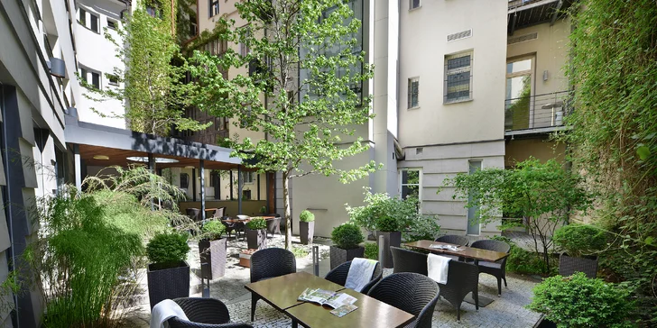 4* pobyt na Žižkově: moderný hotel, bohaté bufetové raňajky a objavovanie Prahy