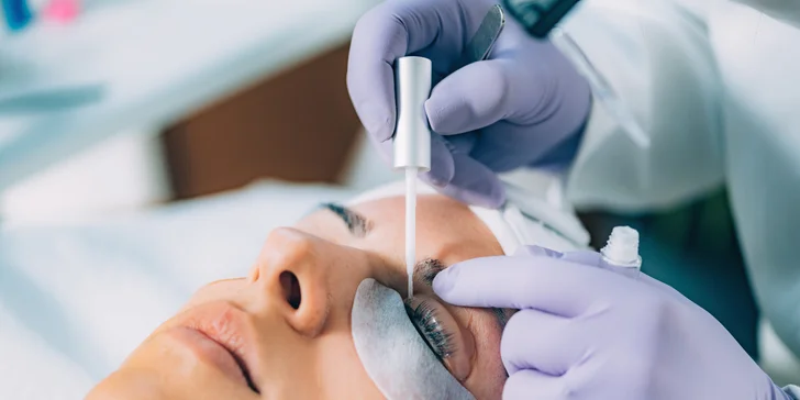 Získajte zvodný pohľad: Lash lifting a botox mihalníc v Danail