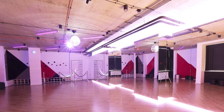 Naučte sa základné kroky vybraných spoločenských tancov v tanečnej škole Exclusive Dance!