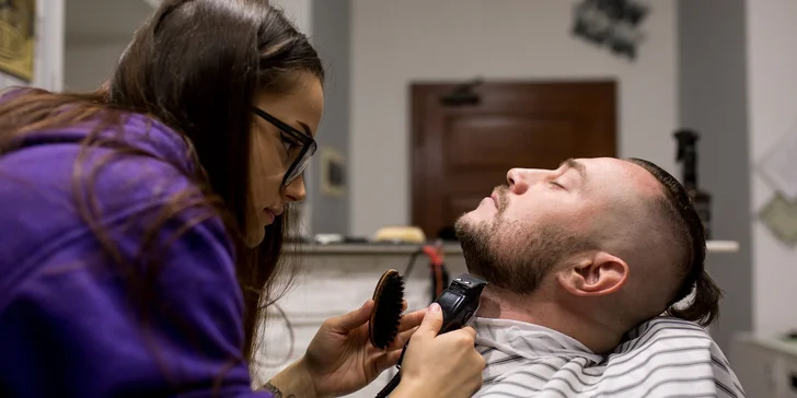 Pánsky strih a úprava brady, afrocopíky, boxerské copy či pseudo-dredy v Barber Shope NY priamo v centre Košíc