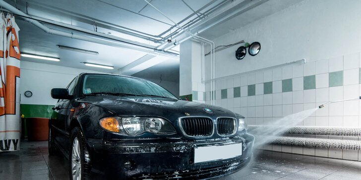 Čistenie a tepovanie auta či dezinfekcia klimatizácie v ručnej autoumyvárni GALIOT