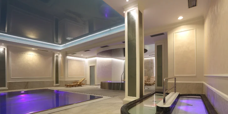 4* relax v Karlových Varoch: bazénové a wellness centrum aj kúpeľné procedúry, raňajky či polpenzia