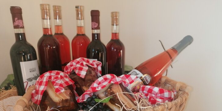 Pobyt vo vychýrenom vinárstve v Zaječí: raňajky, degustácia vín aj Valentín s polpenziou
