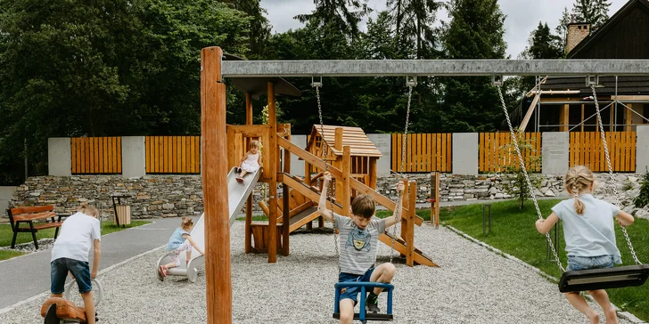 Moderný rezort v poľských Beskydách: apartmán s kuchyňou a neobmedzený wellness