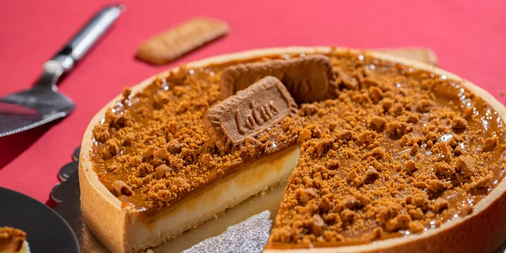 Poctivý karamelový cheesecake s Lotus posýpkou pre vaše potešenie - osobný odber alebo rozvoz