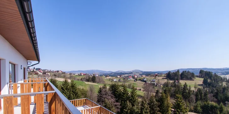 Spoznajte krásu poľských Beskýd: hotel len 1 km od hraníc, izba s balkónom a polpenzia