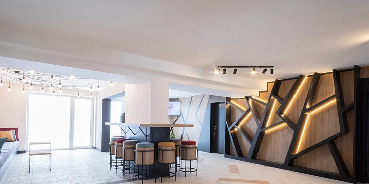 Spoznajte krásu poľských Beskýd: hotel len 1 km od hraníc, izba s balkónom a polpenzia