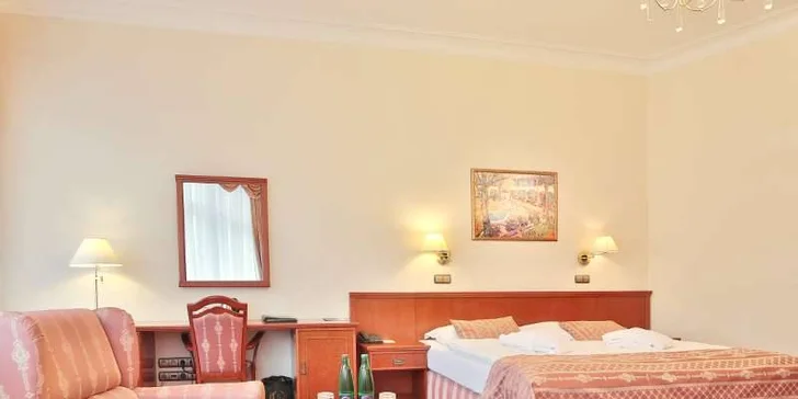 4* pobyt v centre Karlových Varov pre 2 osoby: wellness, chutná strava aj zľava na procedúry