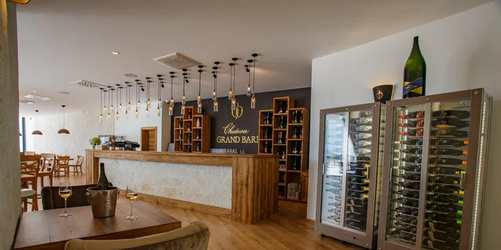 Vinohradnícky unikát na Tokaji: jedinečné ubytovanie v Chateau GRAND BARI s raňajkami