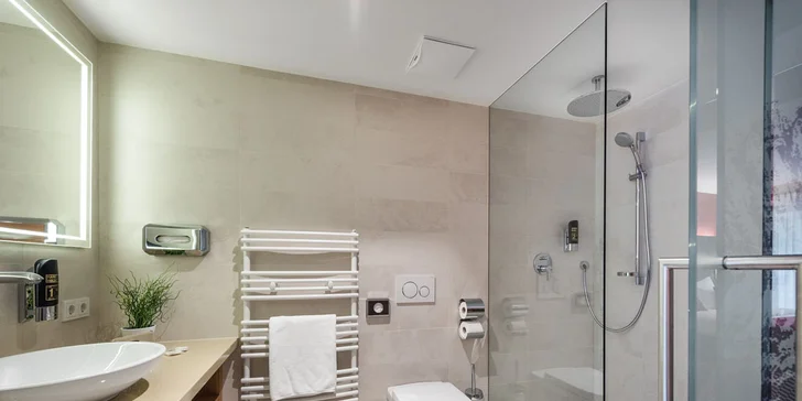 Nádherný a moderne vybavený hotel pri Innsbrucku: luxusná polpenzia, neobmedzený wellness aj možnosť procedúr