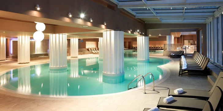 4* dovolenka v Portoroži: hotel so súkromnou plážou, raňajkami či polpenziou a bazénmi