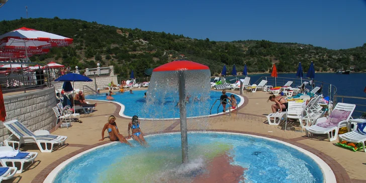 Dovolenka na Korčuli: hotel so súkromnou plážou a bazénom, all inclusive, izby pre dvojicu aj celú rodinu