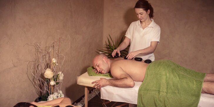 Romantický VIP privátny wellness vstup pre dvoch + masáž lávovými kameňmi a občerstvenie