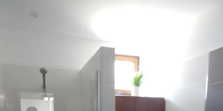 Romantický VIP privátny wellness vstup pre dvoch + masáž lávovými kameňmi a občerstvenie